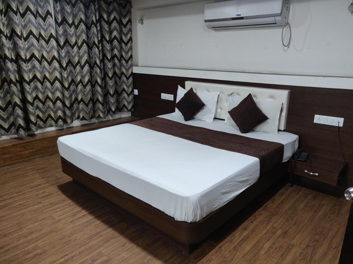 Hotel Vaidehi ウダイプル エクステリア 写真